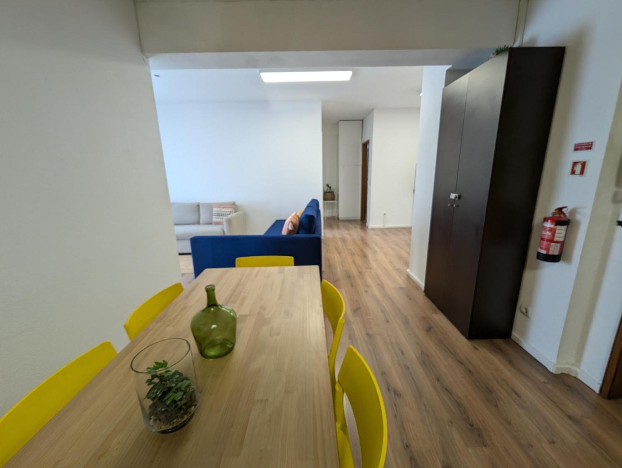 Travel & Live Fernao Magalhaes Apartament *